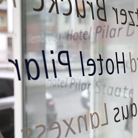 Hotel Pilar Garni โคโลญ ภายนอก รูปภาพ